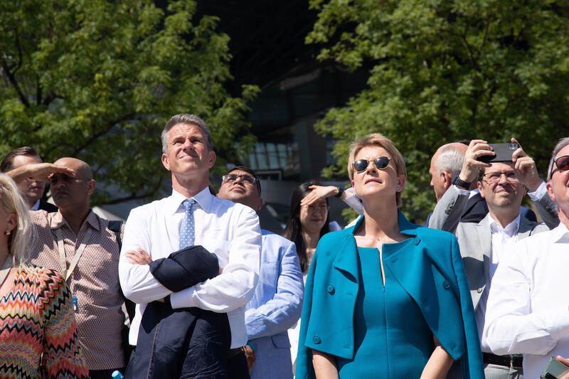 Stefan Quandt, Susanne Klatten bei der Jubiläumsfeier zu 50 Jahre BMW-Vierzylinder Hochhaus am 22.7.2022 in der BMW Welt in München.   --   Stefan Quandt, Susanne Klatten at the 50th anniversary celebration in the BMW World in Munich, Germany on July 22nd, 2022.