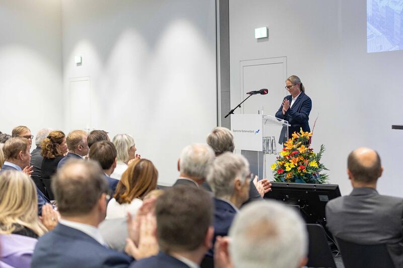 Hypovereinsbank CEO Marion Höllinger beim Bayerischen Bankentag 2024 am 22.11.2024 im HVB-Tower in München.   --  Hypovereinsbank CEO Marion Hoellinger at the Bavarian Banking Day 2024 on November 22nd, 2024 in the HVB Tower in Munich, Germany.