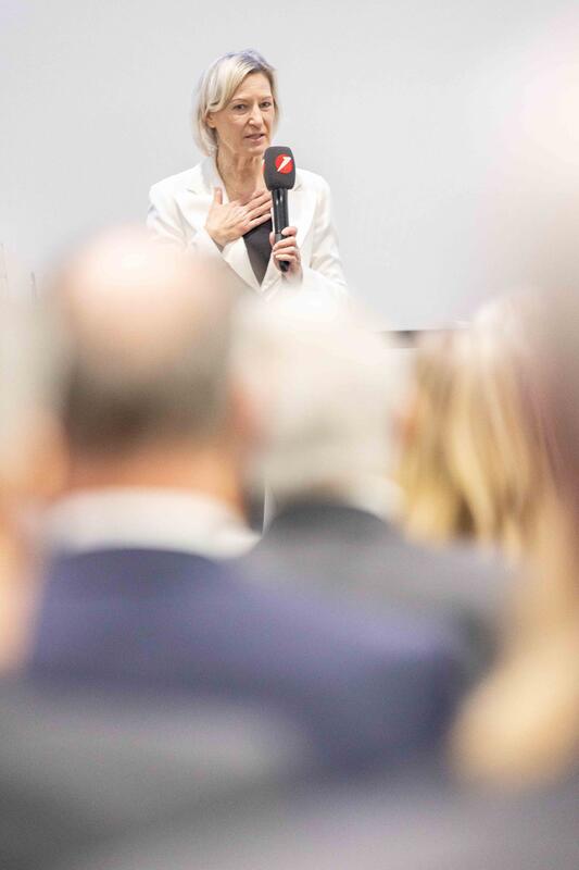 Angelika Niebler ( CSU ) beim Bayerischen Bankentag 2024 am 22.11.2024 im HVB-Tower in München.   --   Angelika Niebler ( CSU ) at the Bavarian Banking Day 2024 on November 22nd, 2024 in the HVB Tower in Munich, Germany.