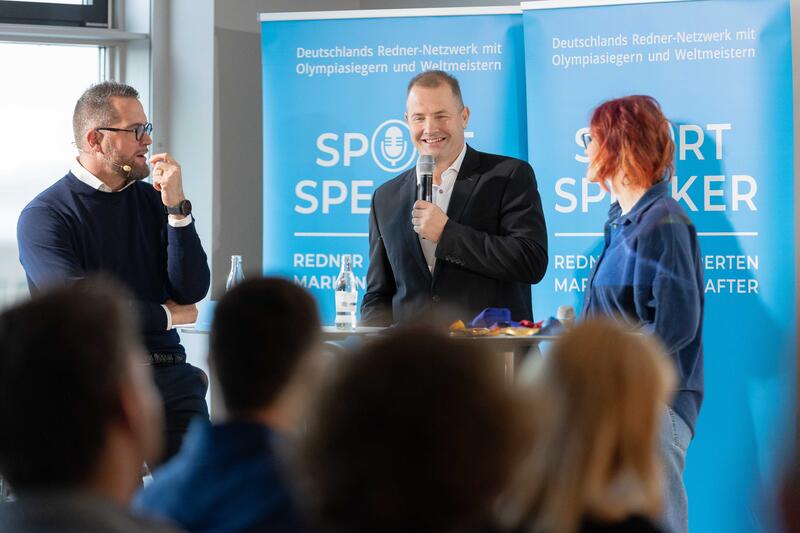 Olympiasieger André Lange und Kati Wilhelm beim Sport Marke Medien am Media Day der ISPO 2024, einer Fachmesse und Business-Festival für die Sport-, Lifestyle-, Health- und Techindustrie am 02.12.2024 in München. -- Olypic gold medalists Andre Lange und Kati Wilhelm at the Sport Marke Medien at the Media Day of the ISPO 2024, a trade fair and business festival fot the sports, lifestyle and tech industry on December 2nd, 2024 in Munich, Germany.