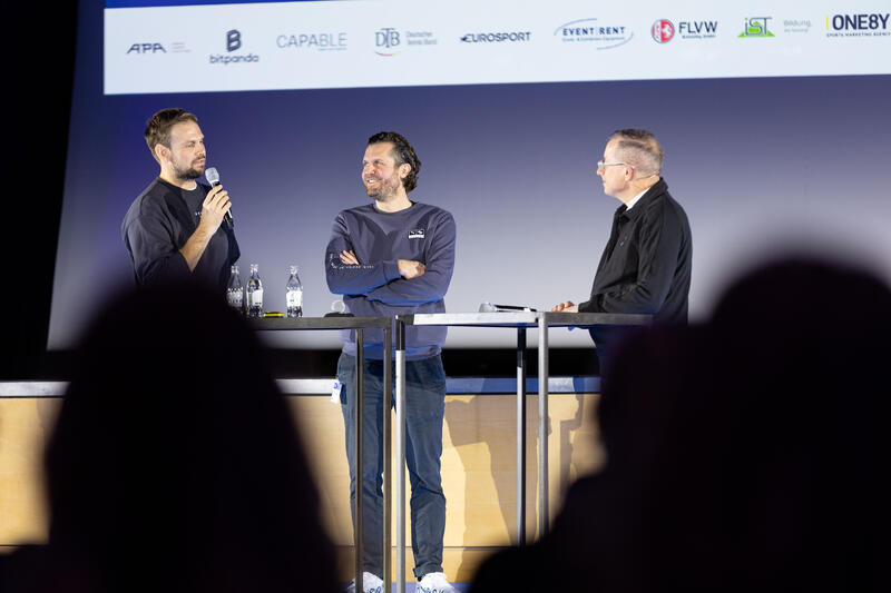 Moritz Fürste, Gründer HYROX, Arne Freundt, CEO Puma SE, beim Sport Marke Medien am Media Day der ISPO 2024, einer Fachmesse und Business-Festival für die Sport-, Lifestyle-, Health- und Techindustrie am 02.12.2024 in München.   --    Moritz Fuerste, Founder HYROX, Arne Freundt, CEO Puma SE, at the Sport Marke Medien at the Media Day of the ISPO 2024, a trade fair and business festival fot the sports, lifestyle and tech industry on December 2nd, 2024 in Munich, Germany.
