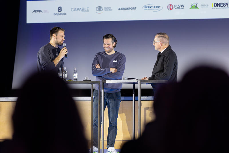 Moritz Fürste, Gründer HYROX, Arne Freundt, CEO Puma SE, beim Sport Marke Medien am Media Day der ISPO 2024, einer Fachmesse und Business-Festival für die Sport-, Lifestyle-, Health- und Techindustrie am 02.12.2024 in München.   --    Moritz Fuerste, Founder HYROX, Arne Freundt, CEO Puma SE, at the Sport Marke Medien at the Media Day of the ISPO 2024, a trade fair and business festival fot the sports, lifestyle and tech industry on December 2nd, 2024 in Munich, Germany.