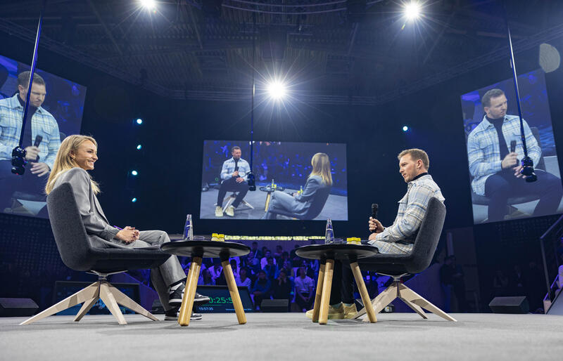 Der deutsche Fußball Bundestrainer Julian Nagelsmann wird am 5.12.2024 auf der ISPO, einer Fachmesse und Business-Festival für die Sport-, Lifestyle-, Health- und Techindustrie, in München von Katharina Kleinfeldt interviewt. -- The German football national coach Julian Nagelsmann getting interviewed by Katharina Kleinfeldt at the ISPO, a trade fair and business festival fot the sports, lifestyle and tech industry, on Decmeber 5, 2024 in Munich, Germany.