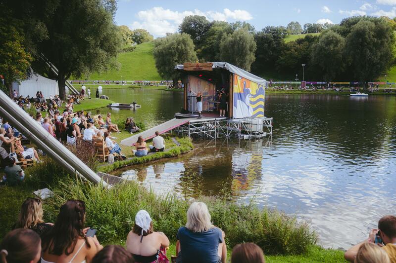Bekka Konzert beim Superbloom Festival am 31.08.2025 in München. -- Suki Waterhouse concert at the Superbloom festival on August 31, 2025 in Munich, Germany.