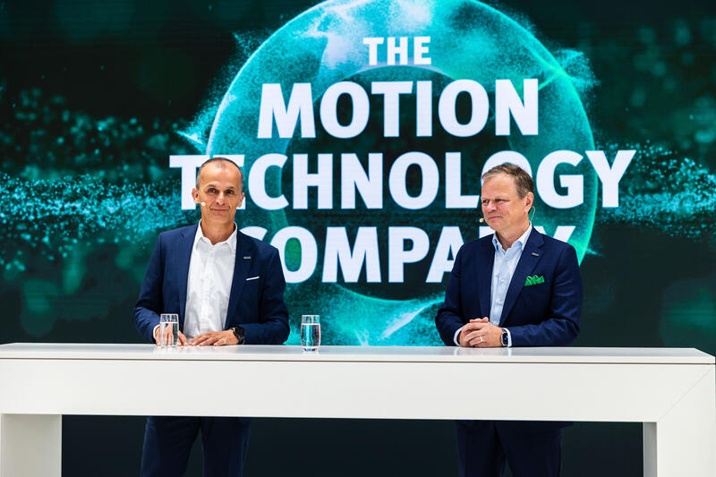 Matthias Zink, Vorstand Powertrain & Chassis, Thomas Stierle, Vorstand E-Mobility, bei der Pressekonferenz von Schaeffler Technologies AG & Co. KG am Media Day der IAA Mobility am 08.09.2025 in München.   --    Matthias Zink, Board Member Powertrain & Chassis, Thomas Stierle, Board Member E-Mobility, at the press conference of Schaeffler Technologies AG & Co. KG on the Media Day of the IAA Mobility on Septmber 08, 2025 in Munich, Germany.