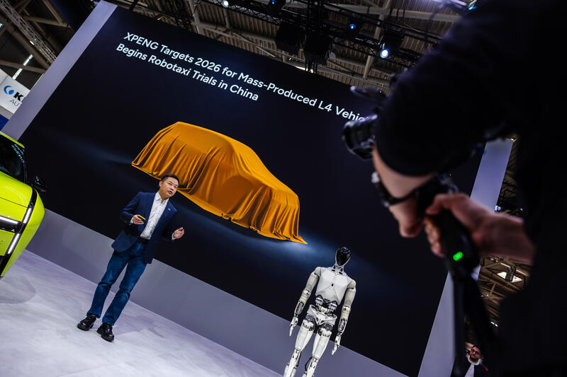 He Xiaopeng, chairman, bei der Pressekonferenz von Guangzhou Xiaopeng Motors Technology Co., Ltd. - XPeng Motors am Media Day der IAA Mobility am 08.09.2025 in München.   --    He Xiaopeng, chairman, at the press conference of Guangzhou Xiaopeng Motors Technology Co., Ltd. - XPeng Motors on the Media Day of the IAA Mobility on Septmber 08, 2025 in Munich, Germany.