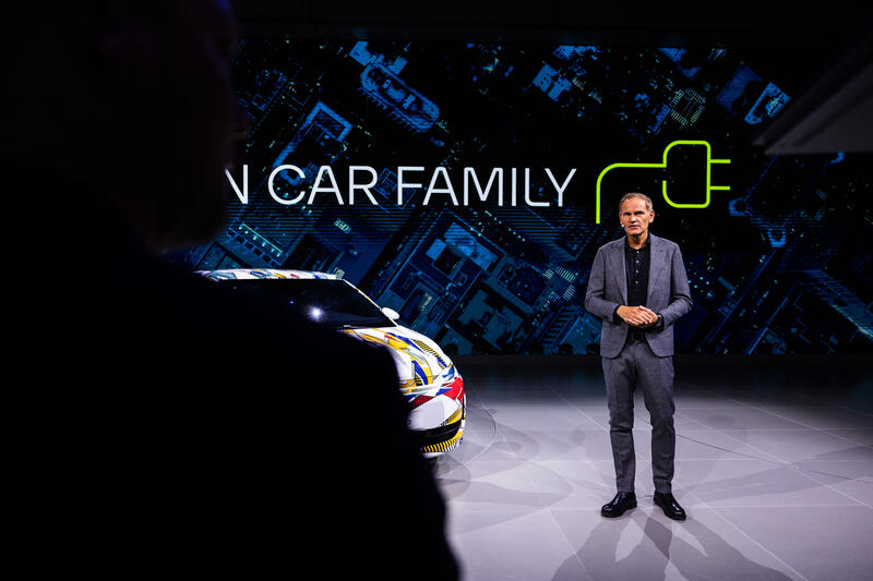 Vorstandsvorsitzender Oliver Blume bei der Pressekonferenz von Volkswagen Gruppe am Media Day der IAA Mobility am 08.09.2025 in München.   --   CEO Oliver Blume at the press conference of Volkswagen Group on the Media Day of the IAA Mobility on Septmber 08, 2025 in Munich, Germany.