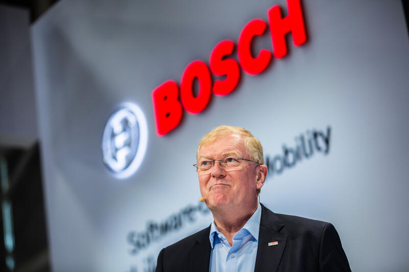 Stefan Hartung (CEO, CTO, & CDO) bei der Pressekonferenz von Robert Bosch GmbH am Media Day der IAA Mobility am 08.09.2025 in München.   --    Stefan Hartung (CEO, CTO, & CDO) at the press conference of Robert Bosch GmbH on the Media Day of the IAA Mobility on Septmber 08, 2025 in Munich, Germany.