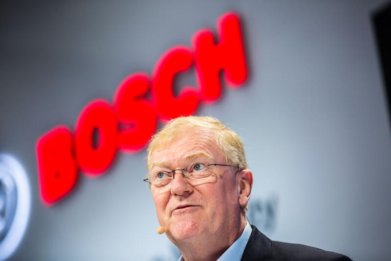 Stefan Hartung (CEO, CTO, & CDO) bei der Pressekonferenz von Robert Bosch GmbH am Media Day der IAA Mobility am 08.09.2025 in München.   --    Stefan Hartung (CEO, CTO, & CDO) at the press conference of Robert Bosch GmbH on the Media Day of the IAA Mobility on Septmber 08, 2025 in Munich, Germany.