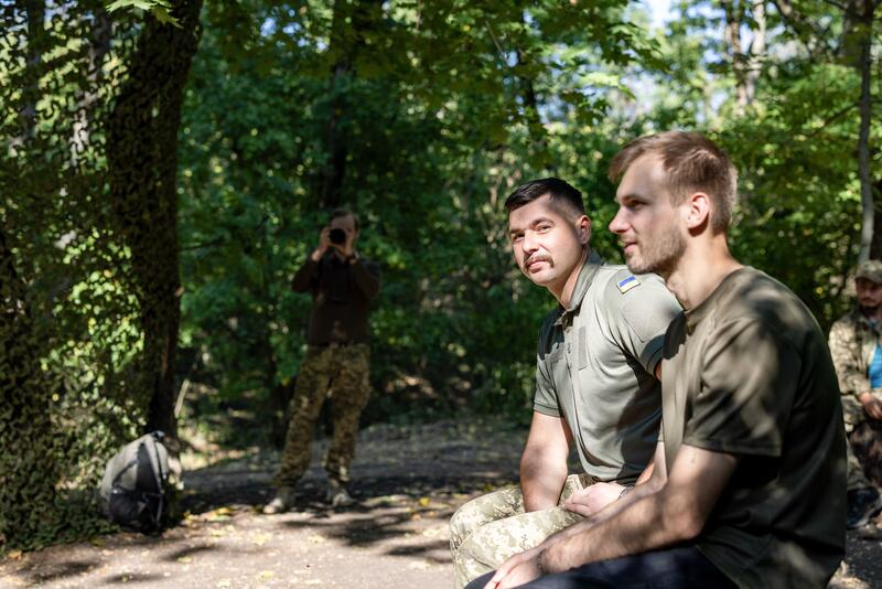 Konzert der Cultural Forces in einem Trainingscamp der 156. Brigade, fotografiert am 7. September 2025.      Cultural Forces concert at a trainig camp of the 156. Brigade. Photographed on September 7, 2025.