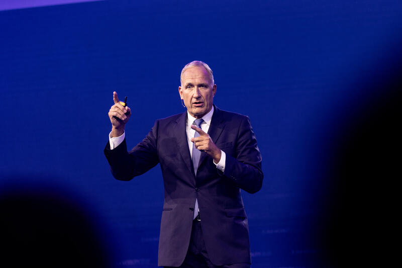 Franz Arnd, CEO Mahle, bei der IAA Conference auf der IAA Mobility am 09.09.2025 in München.   --   Mehmet Franz Arnd, CEO Mahle, at the IAA Conference at the IAA Mobility on September 9, 2025 in Munich, Germany.