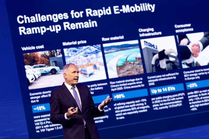 Franz Arnd, CEO Mahle, bei der IAA Conference auf der IAA Mobility am 09.09.2025 in München.   --   Mehmet Franz Arnd, CEO Mahle, at the IAA Conference at the IAA Mobility on September 9, 2025 in Munich, Germany.