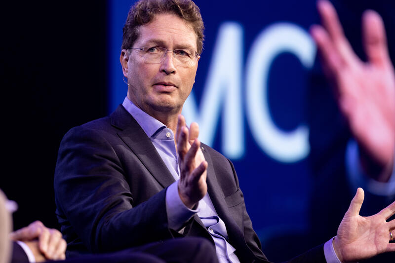 Ola Källenius, CEO Mercedes-Benz, bei der IAA Conference auf der IAA Mobility am 09.09.2025 in München.   --   Ola Källenius, CEO Mercedes-Benz, at the IAA Conference at the IAA Mobility on September 9, 2025 in Munich, Germany.