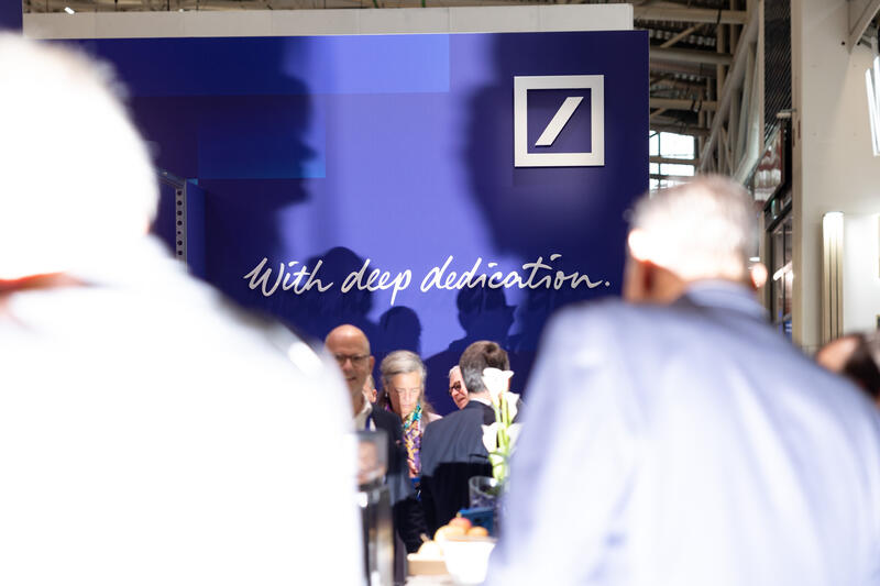 Deutsche Bank bei der Internationalen Fachmesse für Immobilien und Investitionen Expo Real am 07.10.2025 in München.   --  Deutsche Bank at the International Trade Fair for Property and Investment Expo Real in Munich, Germany on October 7, 2025.