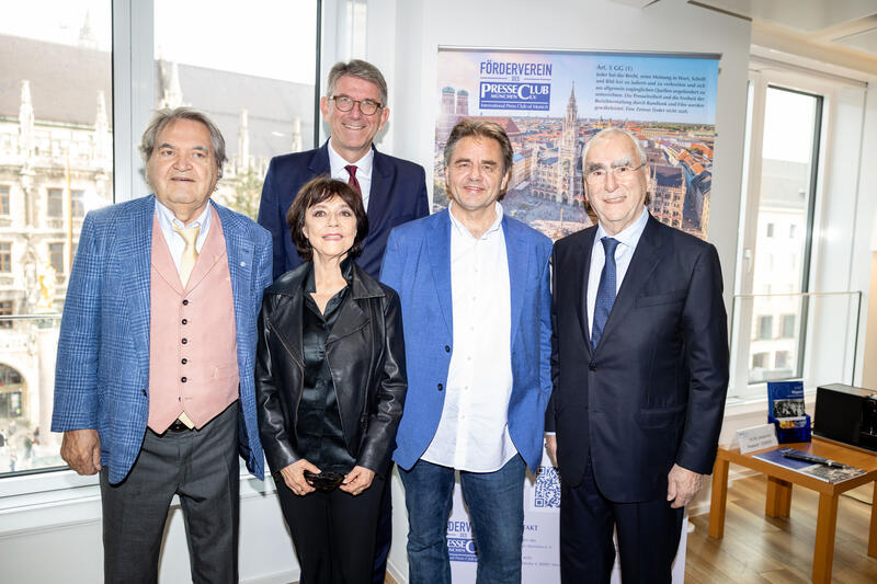 Buchvorstellung "Goldene Jahre" von Manfred Otzelberger  - von Alexander Pohl