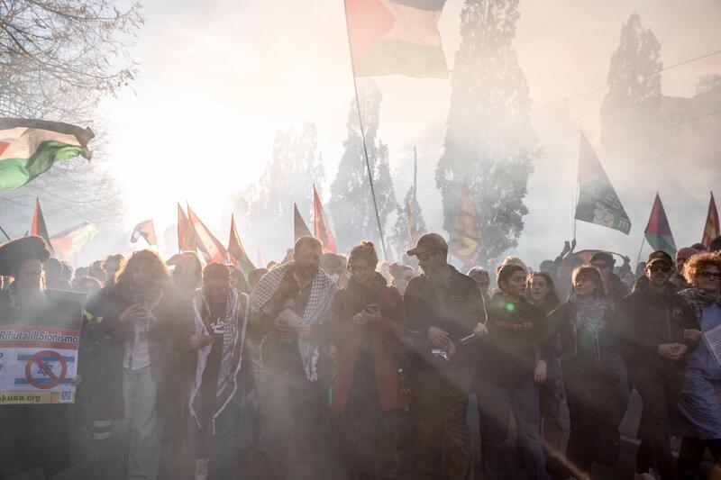 Greta Thunberg & Francesca Albanese bei einer Palästina Großdemo in Rom - von Antonio Romano