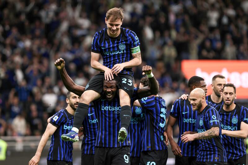 Serie A: FC Inter vs Cagliari Calcio - von Fabrizio Bertani