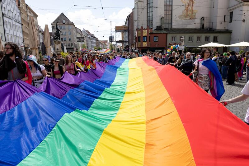 Christopher Street Day 2026 in Augsburg - von Alexander Pohl
