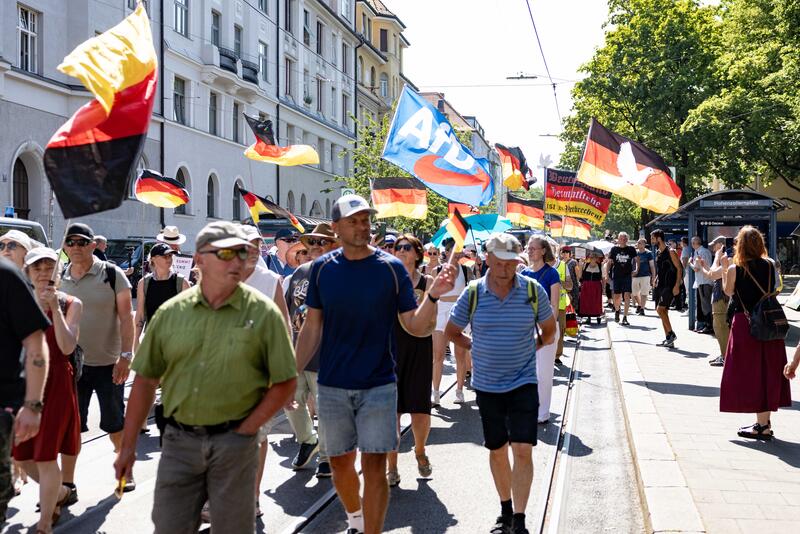 Merz Muss Weg Demo in München - von Alexander Pohl