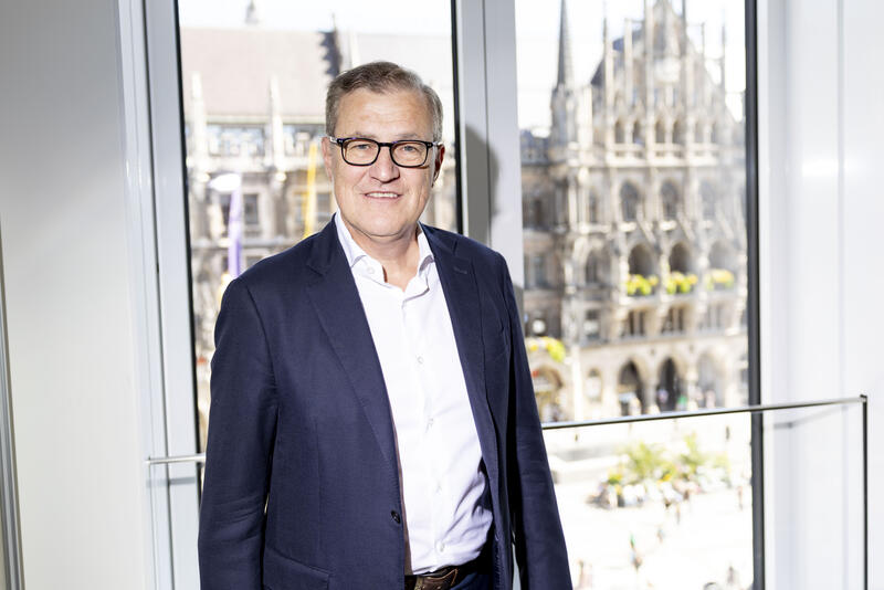 Jan-Christian Dreesen im Presseclub München - von Alexander Pohl und Benjamin Gillmannn